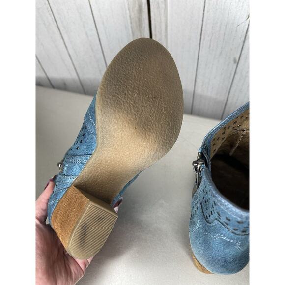 Naughty Monkey Boots Heeled Booties Bright Blue Diamond Perforated Size 7.5 - Picture 6 of 7